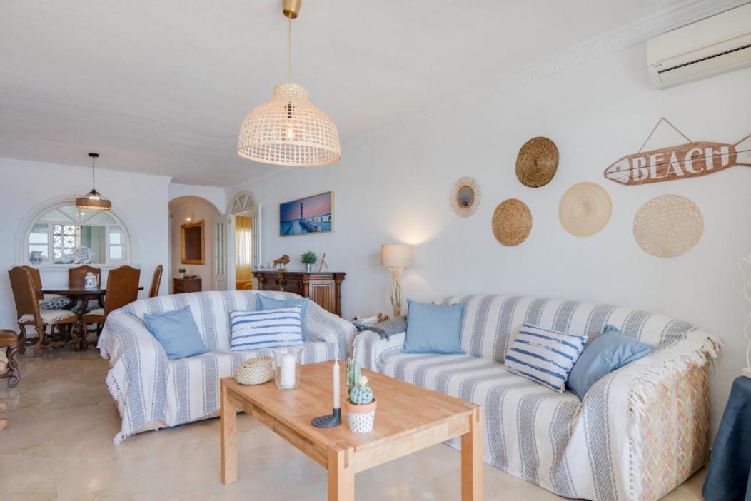Appartement Family Aguamarina Front The Sea Free Parking à Fuengirola Extérieur photo