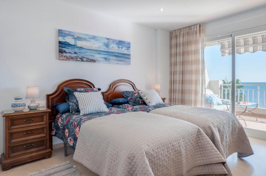 Appartement Family Aguamarina Front The Sea Free Parking à Fuengirola Extérieur photo