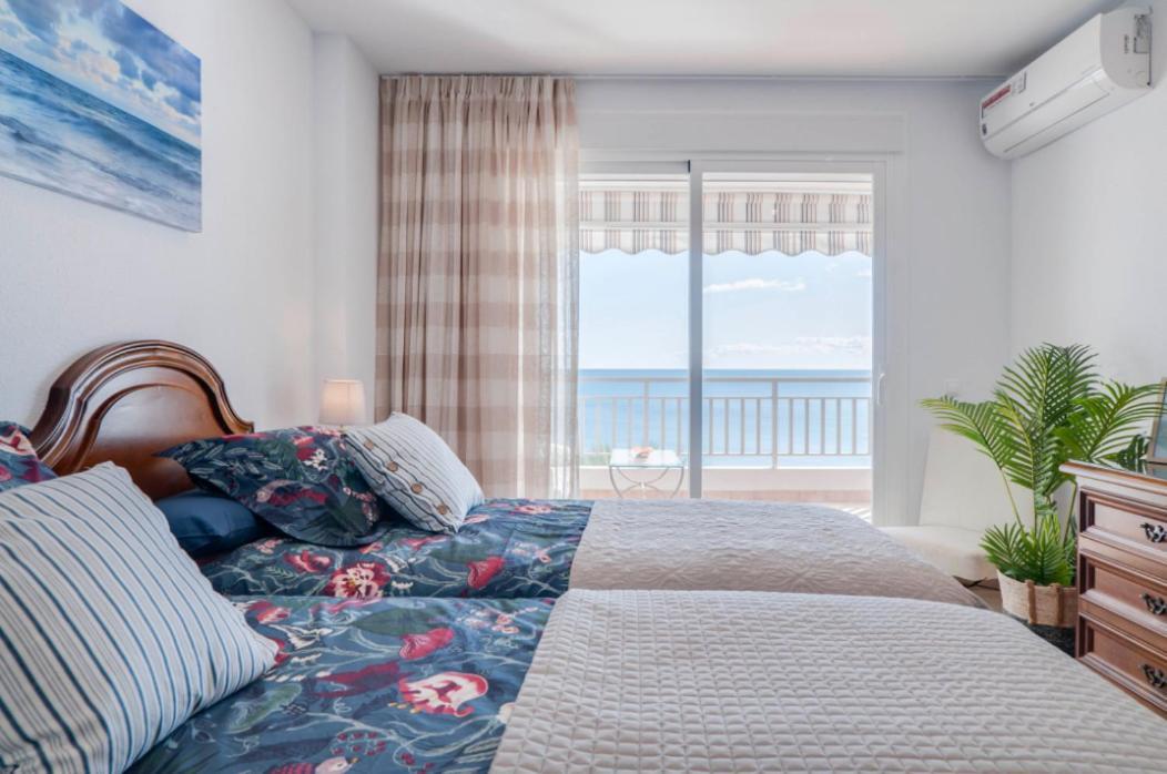 Appartement Family Aguamarina Front The Sea Free Parking à Fuengirola Extérieur photo