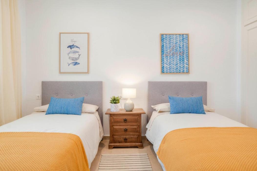 Appartement Family Aguamarina Front The Sea Free Parking à Fuengirola Extérieur photo